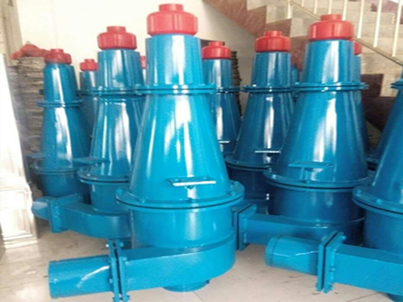 Cyclone for oil