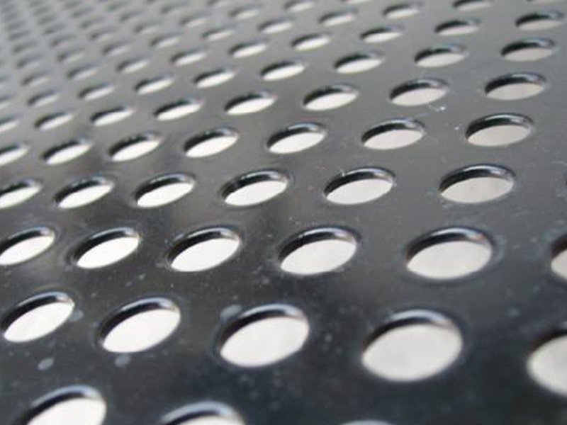 Perforated ore screens