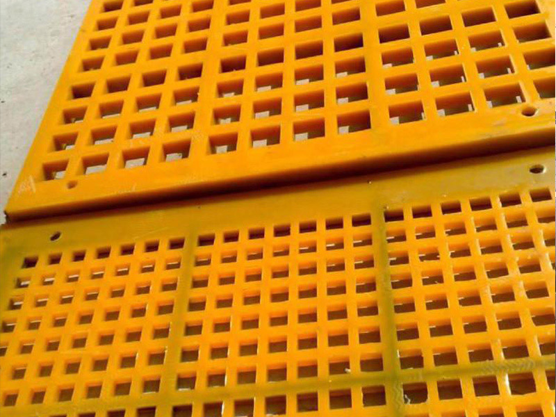 Polyurethane dewatering screen
